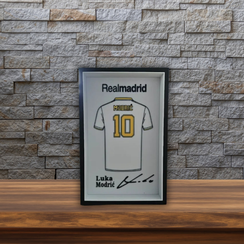 Luka Modrić – Real Madrid Jersey Frame